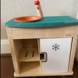 Plantoys wooden kitchen